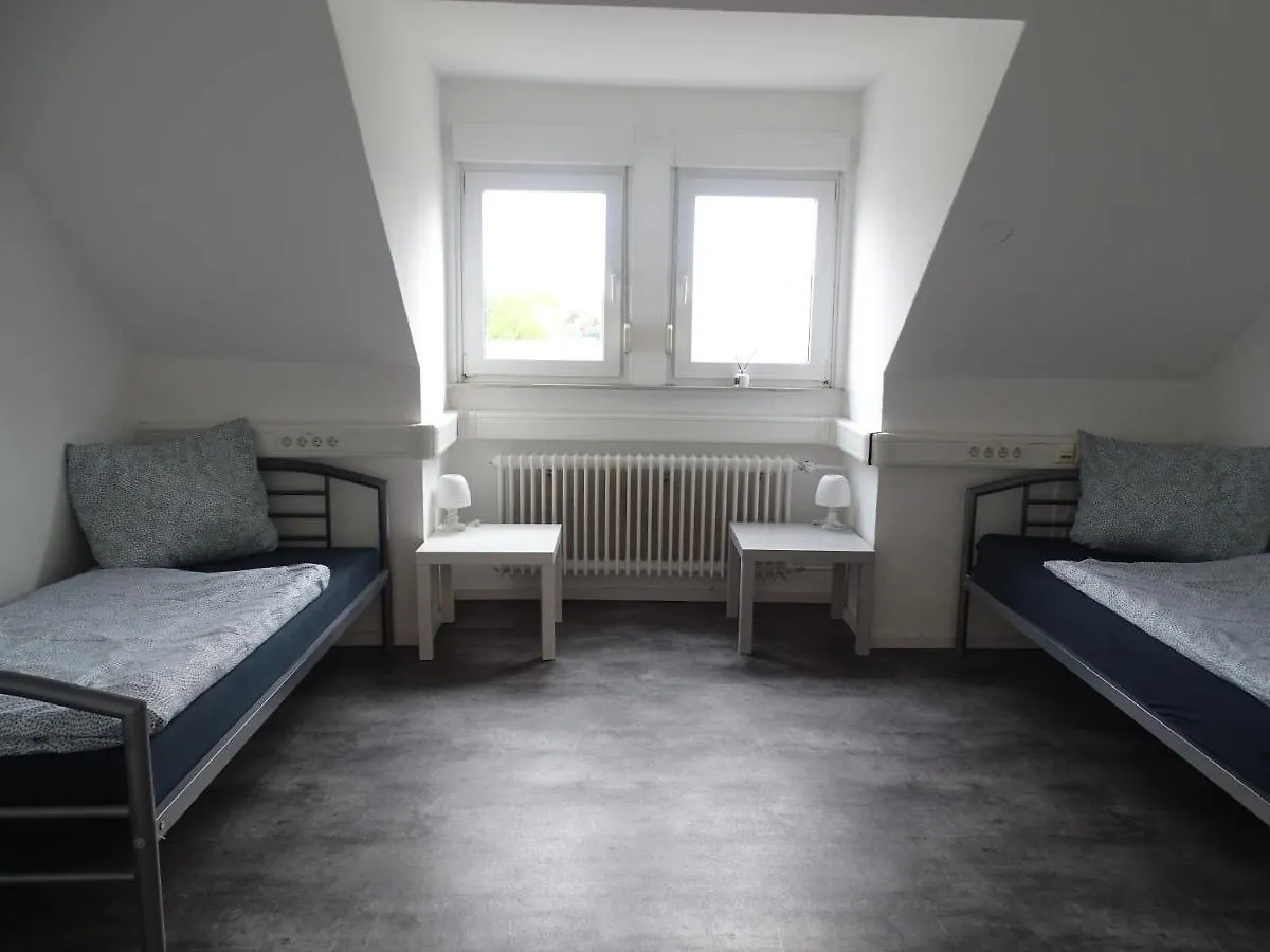 הנובר 1 Monteurwohnung Messewohnung Bis 8 Personen Langenhagen Berliner Allee I Og